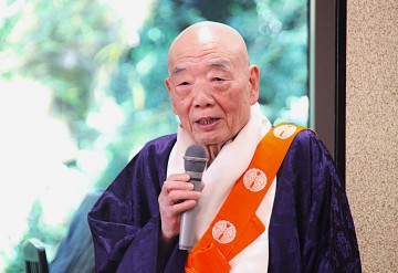 　　ご法話（森貫主さま）　　円通殿