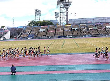 　　一斉スタート　　たけびしスタジアム京都