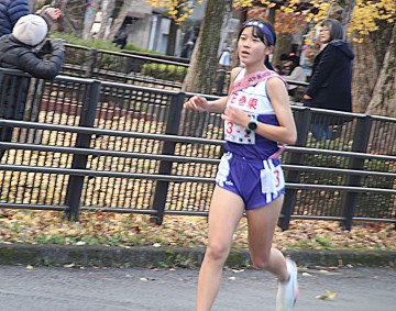 　　女子　花巻東高校　2区　立山　選手